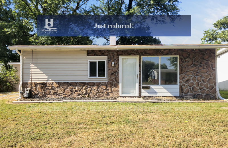 Cahokia House: 1116 Saint Helena Dr