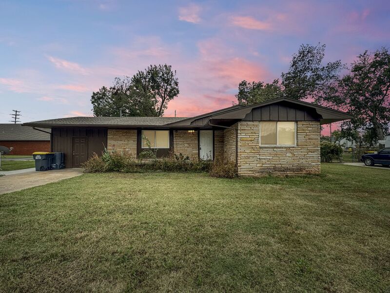 Jenks House: 610 W C St