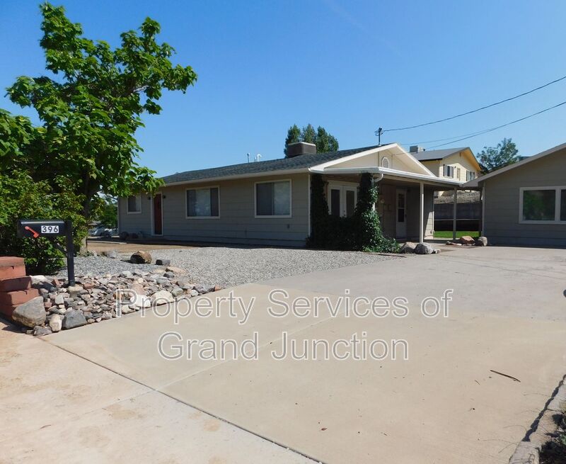 Grand Junction House: 396 South Camp Road