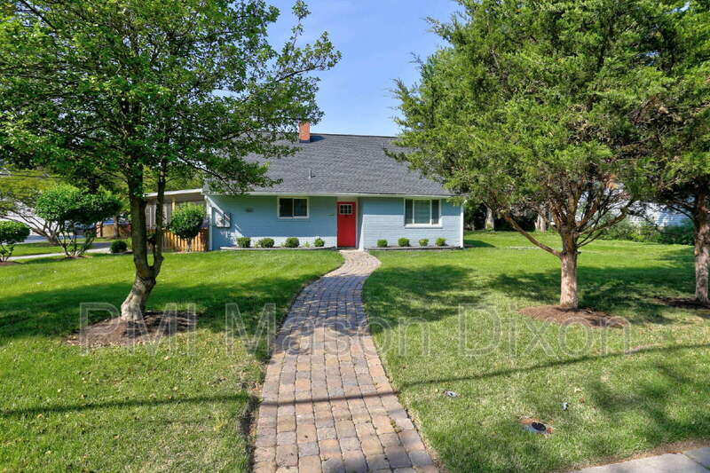 Laurel House: 330 Compton Avenue