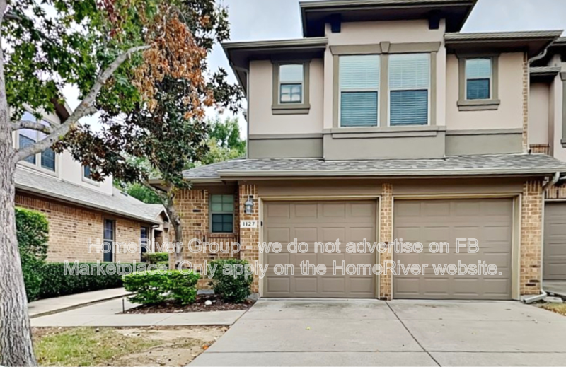 Allen Townhome: 1127 Sophia St