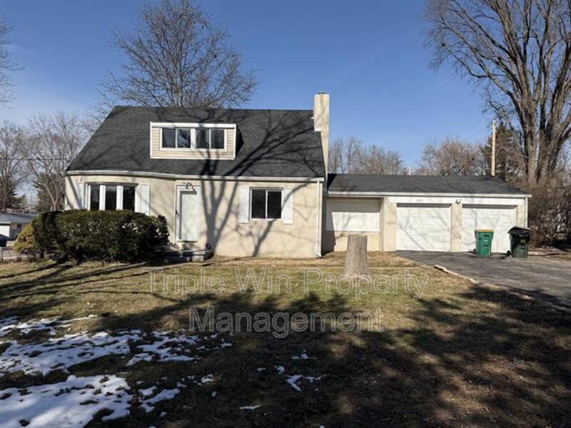 Hazelwood House: 8385 Latty Ave