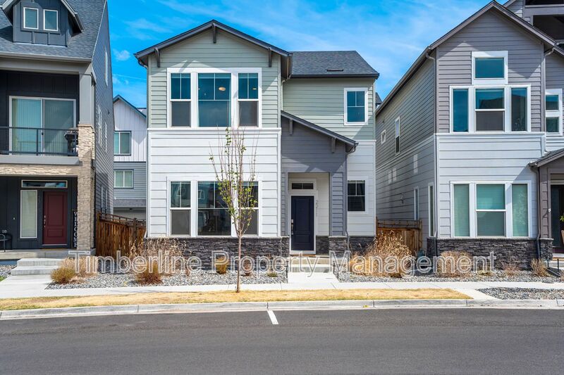 Broomfield House: 2211 W 166th Ave