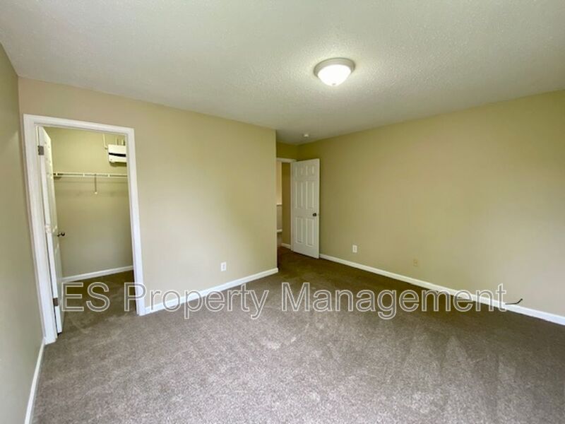 Wonderful 4 Bedroom 2.5 Bathroom Two Story Home in Lawrence! - Photo 28