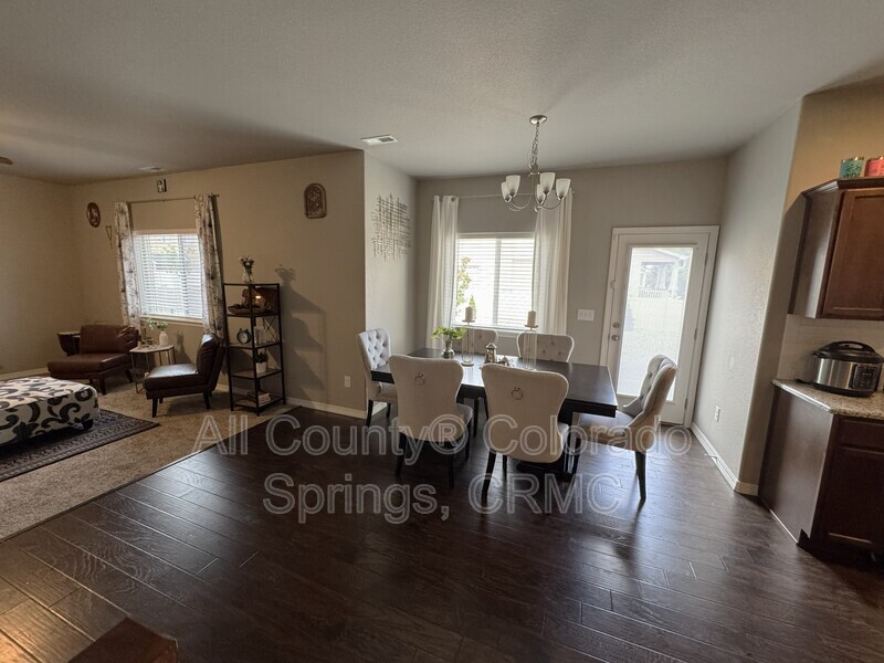 Main Rental Photo 8