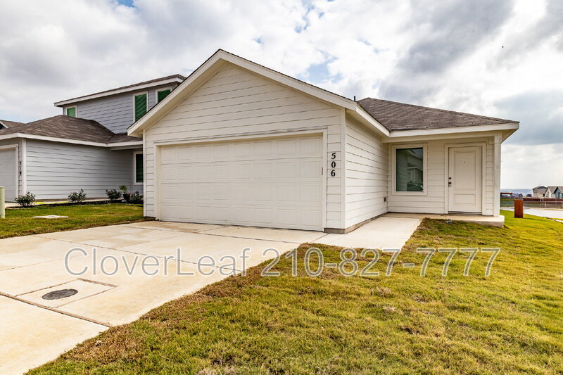 Marion House: 506 Sarah Way