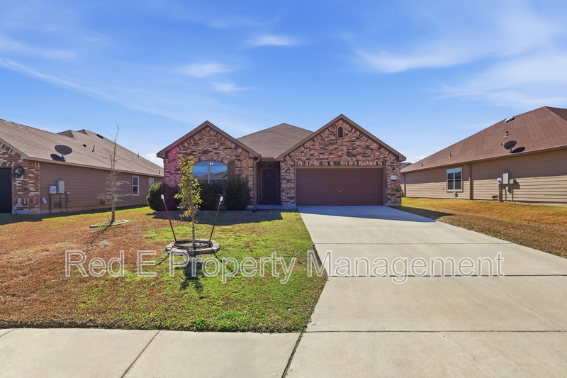 New Braunfels House: 1426 Cutler Bay