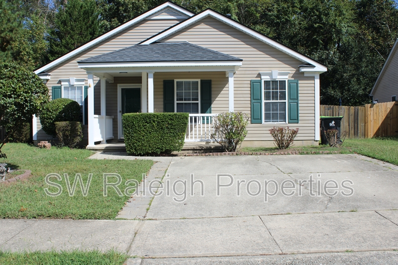 Apex House: 312 Evening Star Drive