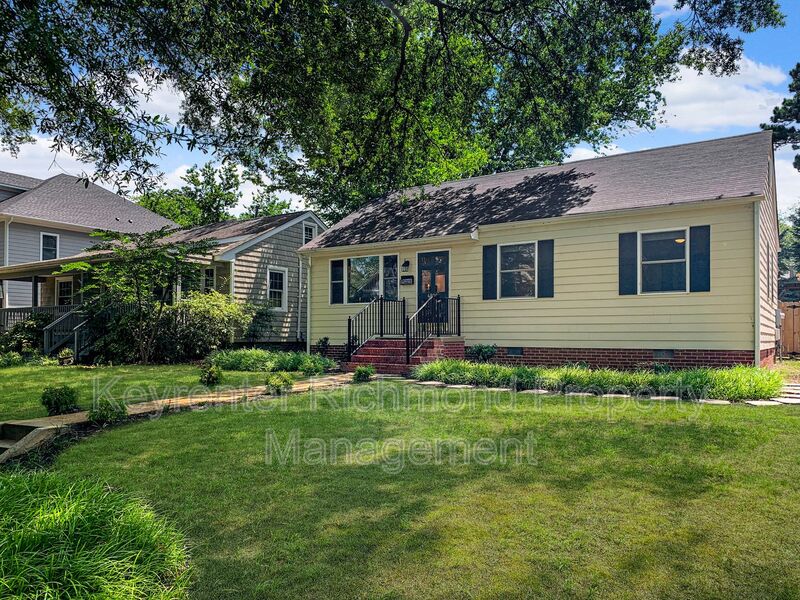 Richmond House: 4809 Leonard Pkwy