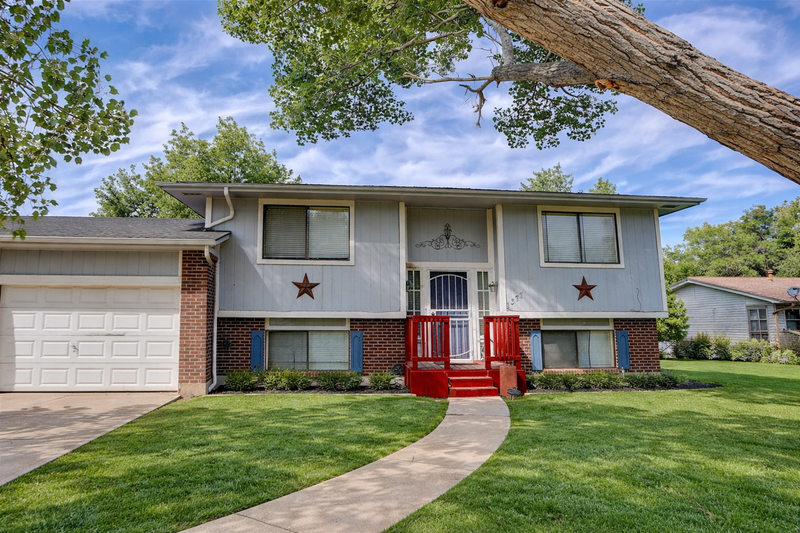 Golden Condo: 1377 Youngfield Street