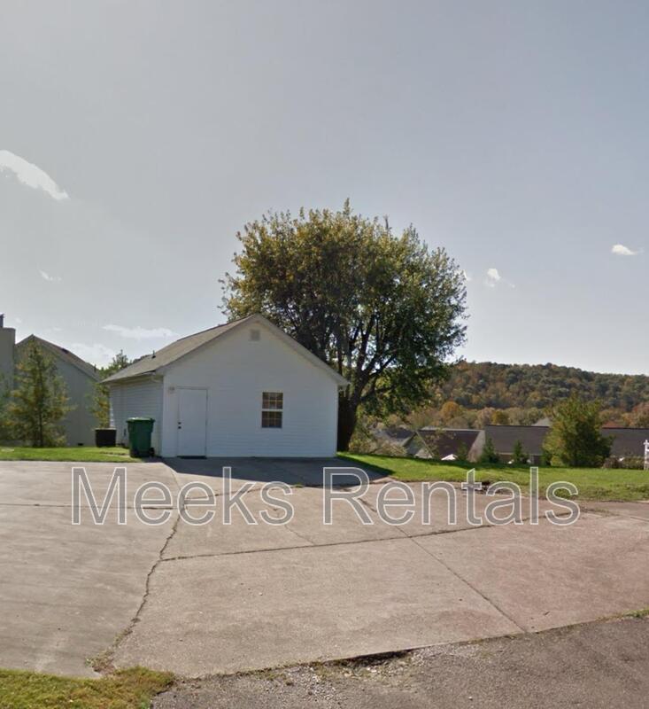 Hurricane House: 1501 Thistlewood Cir Rear