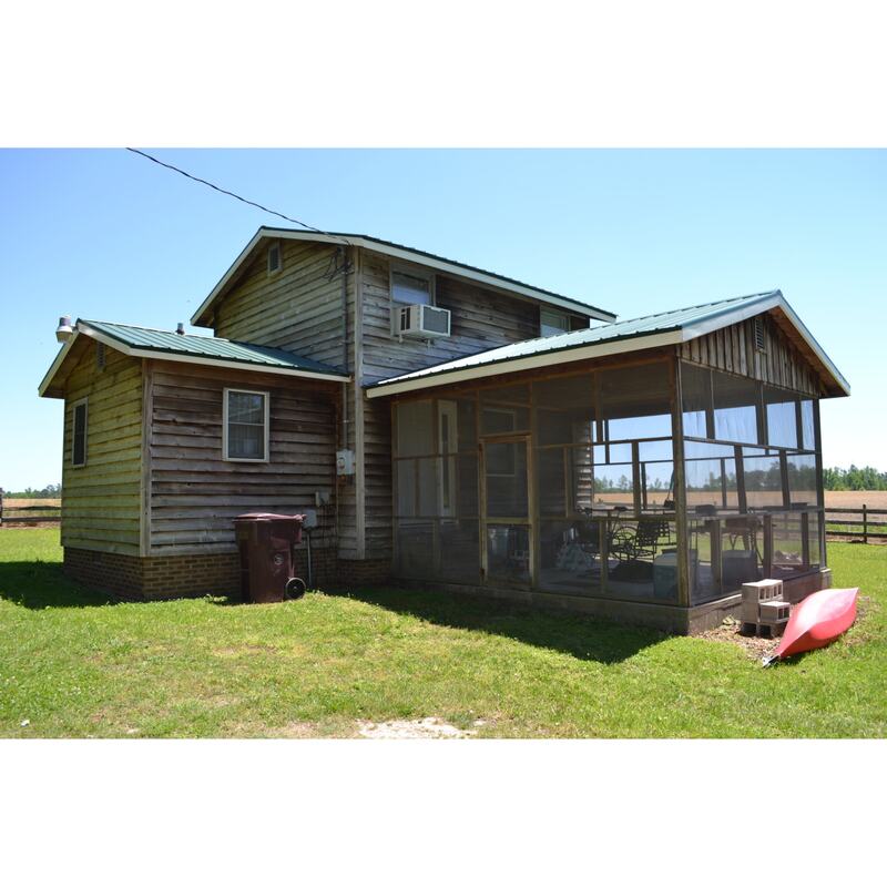 Whiteville House: 4041 Chadbourn Highway