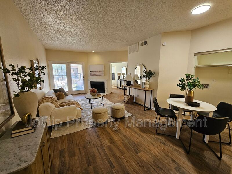 Dallas Condo: 5550 Spring Valley Rd