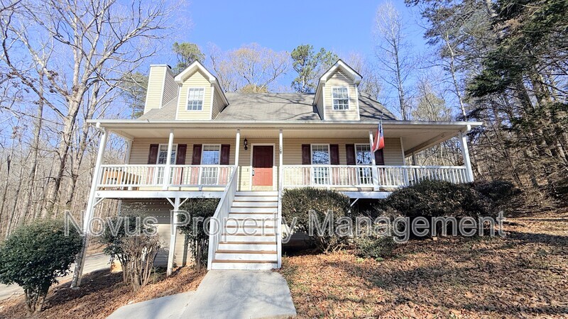 Villa Rica House: 3395 Woodlake Lane