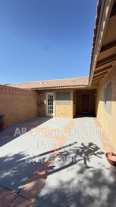 Main Rental Photo 2