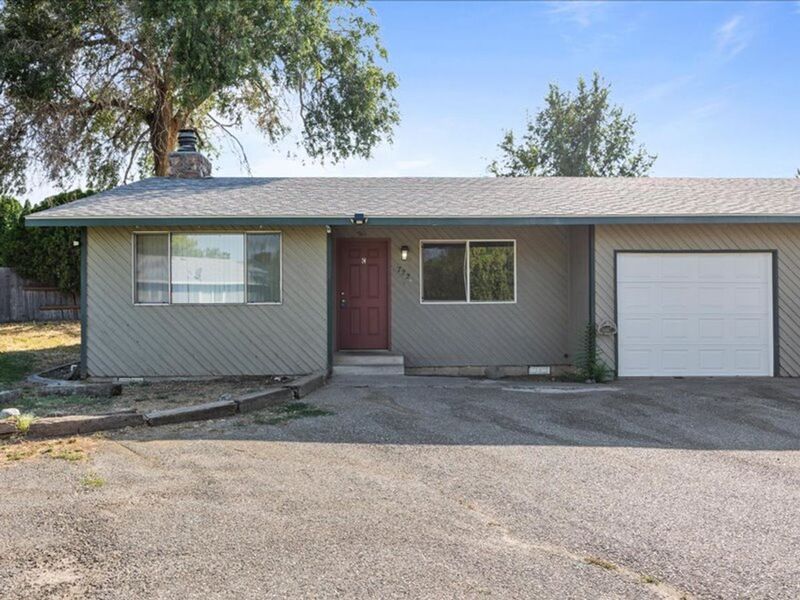 Kennewick Condo: 722 S. Morain St.
