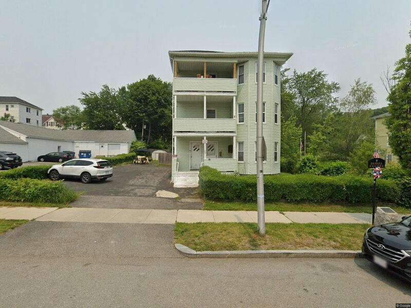 Worcester House: 119 Hamilton St