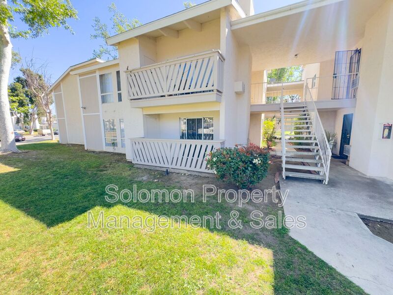 Escondido Condo: 529 Sandalwood Place