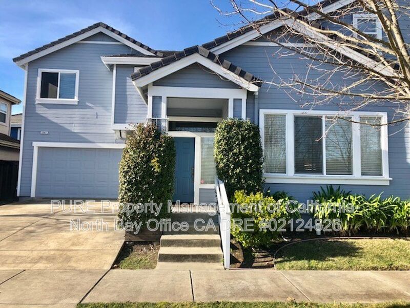 Petaluma House: 1141 River Pine Circle