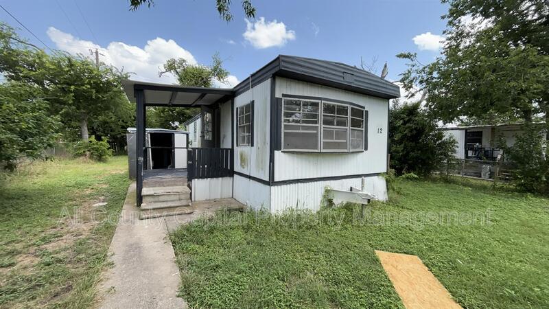 Temple House: 3616 W Nugent Ave #12