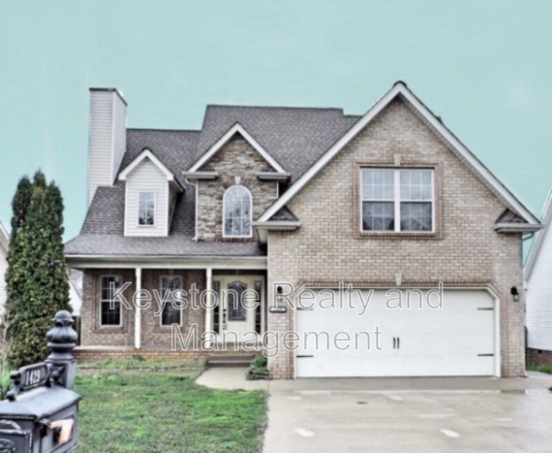 Clarksville House: 1429 Bruceton Drive