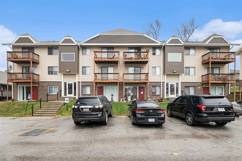 Omaha Apartment: 11706 Arbor Street