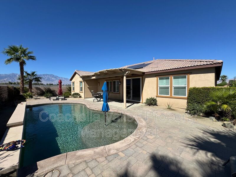 Palm Desert House: 74049 Kingston Ct W