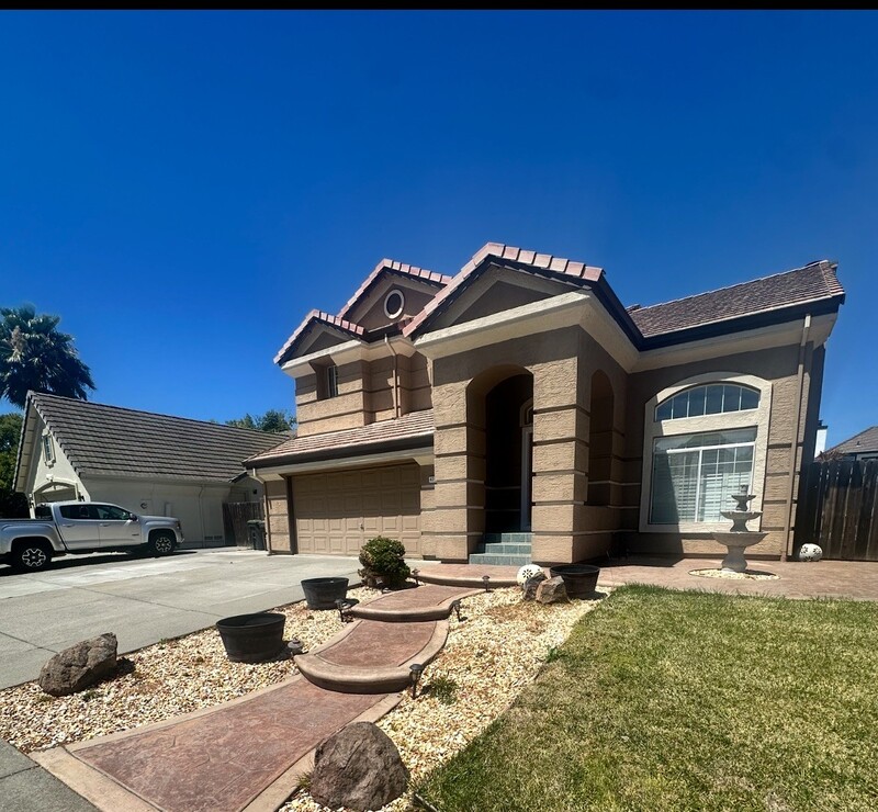Fairfield House: 4712 Brookside Circle