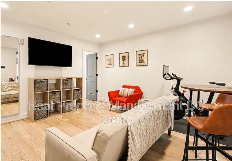 Washington Condo: 811 Upshur St NW