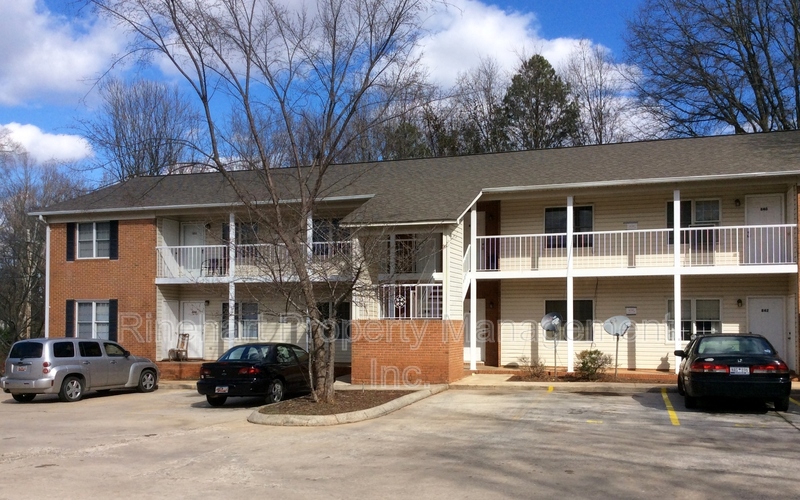 Rock Hill House: 830 Iredell Street
