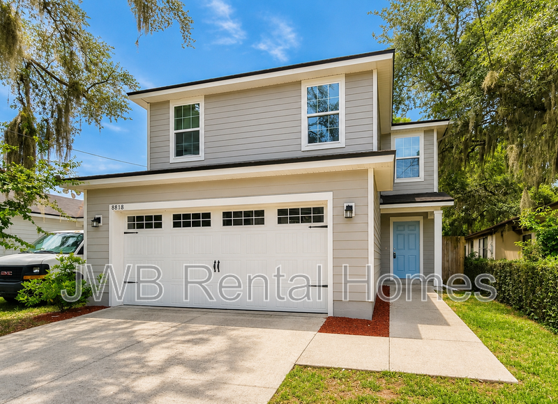 Jacksonville House: 8818 Cocoa Ave