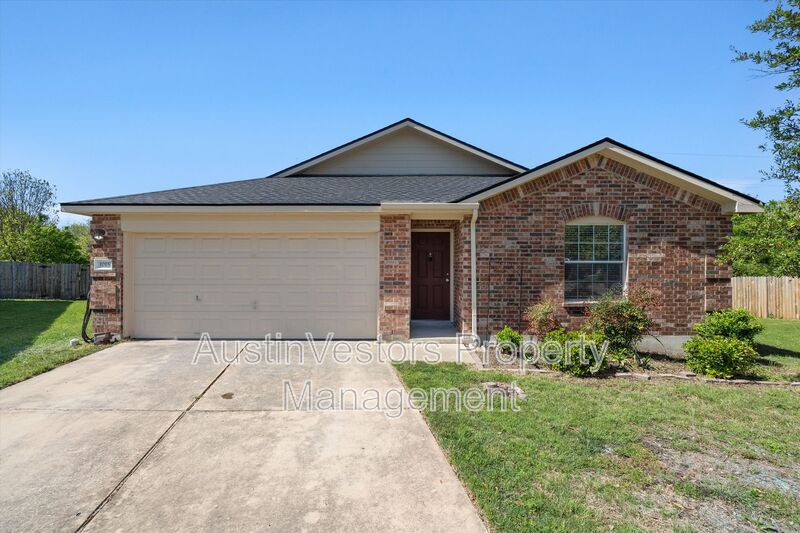 Georgetown House: 1015 Glen Meadow Cv