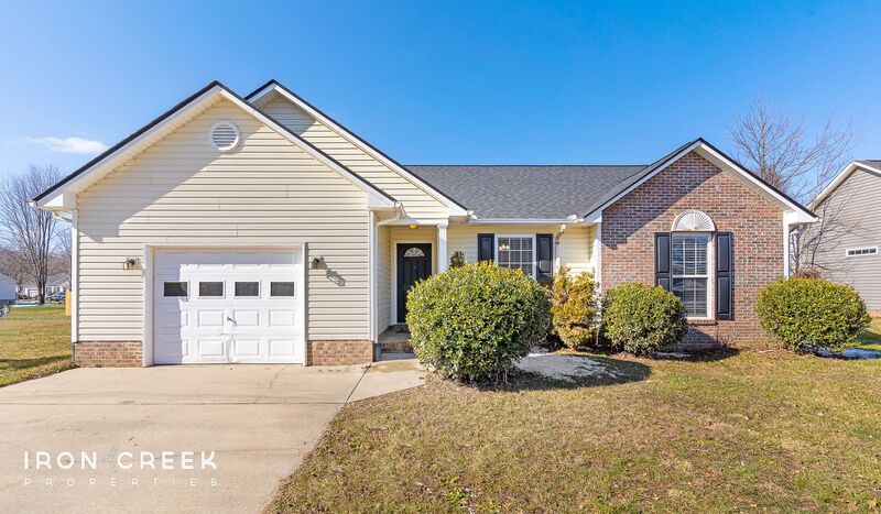 Fletcher House: 89 Running Briar Road