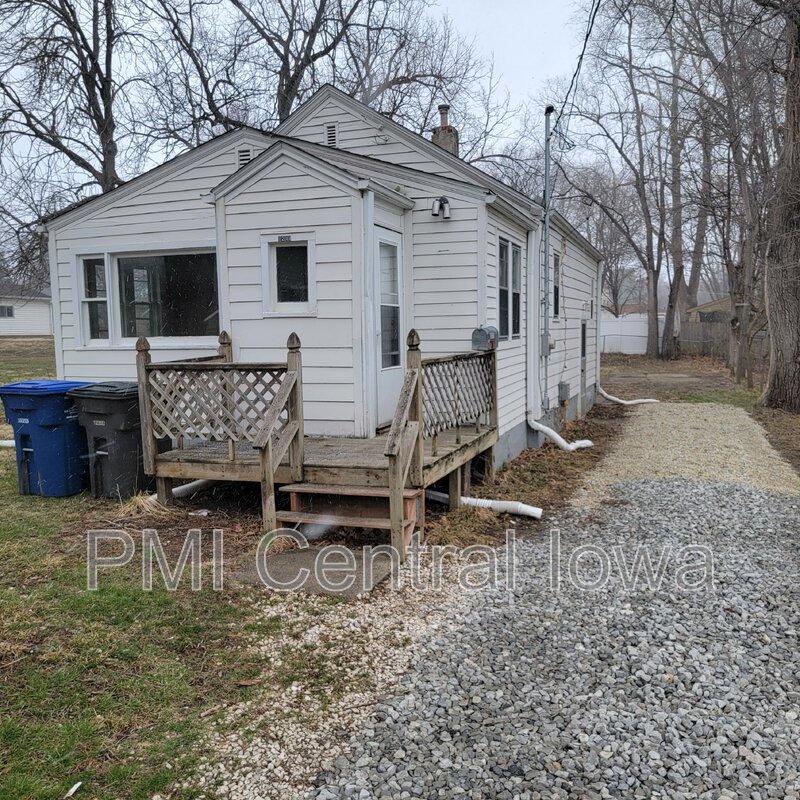 Des Moines House: 1211 Lewis Ave