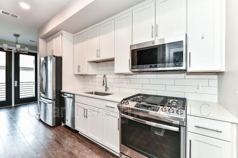 Alexandria Condo: 1800 Mount Vernon Ave