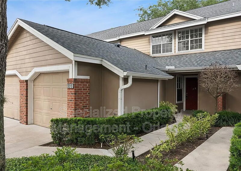 Altamonte Springs Townhome: 685 Scarlet Oak Cir