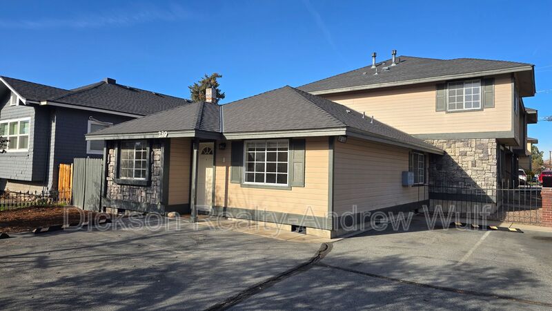 Reno House: 239 Cheney Street