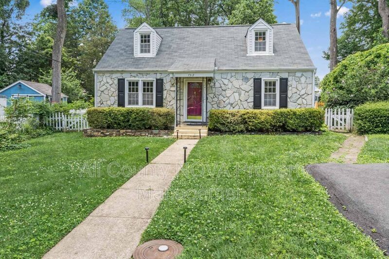 Main image for 7312 Poplar Ct