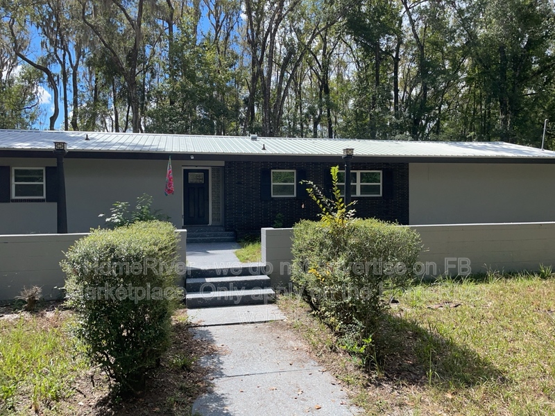 Gainesville House: 5021 W University Ave