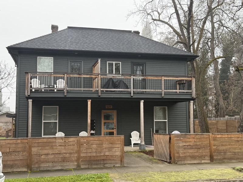 Grants Pass Condo: 509 NW C St