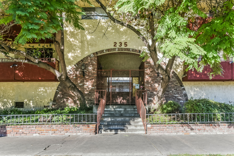 Los Angeles Condo: 235 South Rampart Boulevard - 201