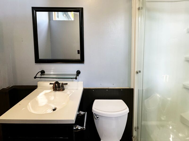 Photo 12 of rental home at 527–531 Monroe Street, Unit 8