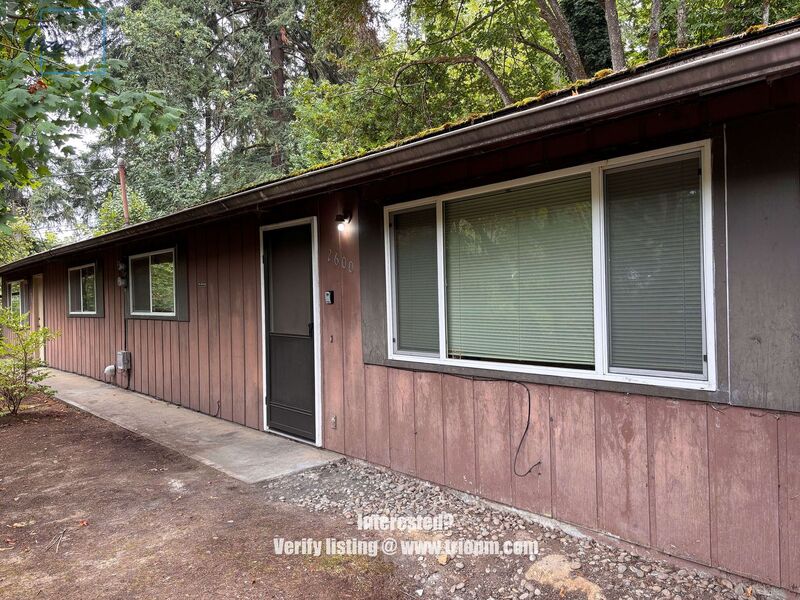 Eugene Condo: 2600 Onyx Street