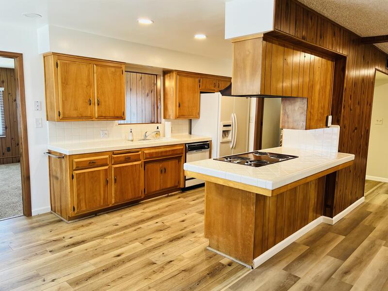 Bakersfield House: 6212 Friant Drive