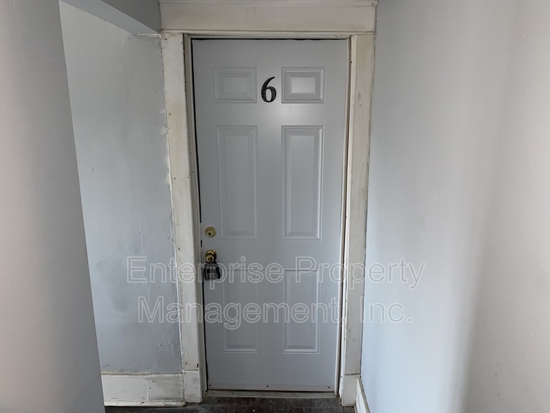 Photo 2 of 1111 North Parkway Unit 6