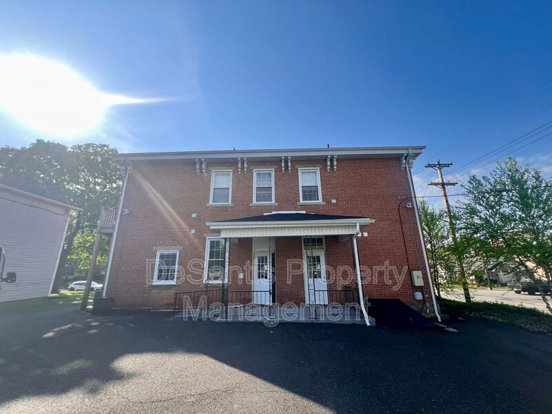 Beaver Condo: 1198 Third Street