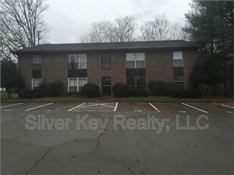 Athens Condo: 311 Sunset Drive