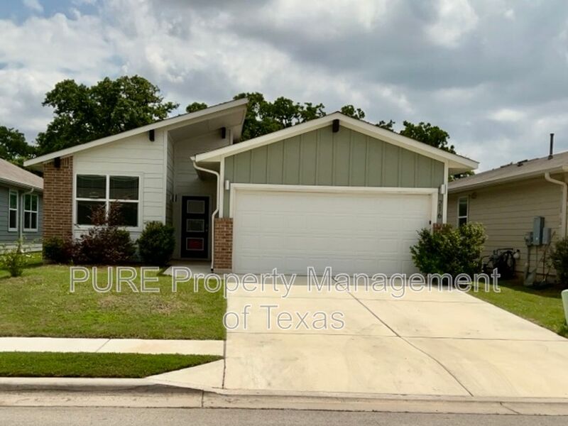 Leander House: 216 Shawi Pass