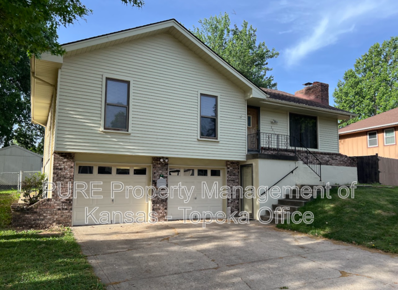 Kansas City House: 2013 NW 84th Terrace