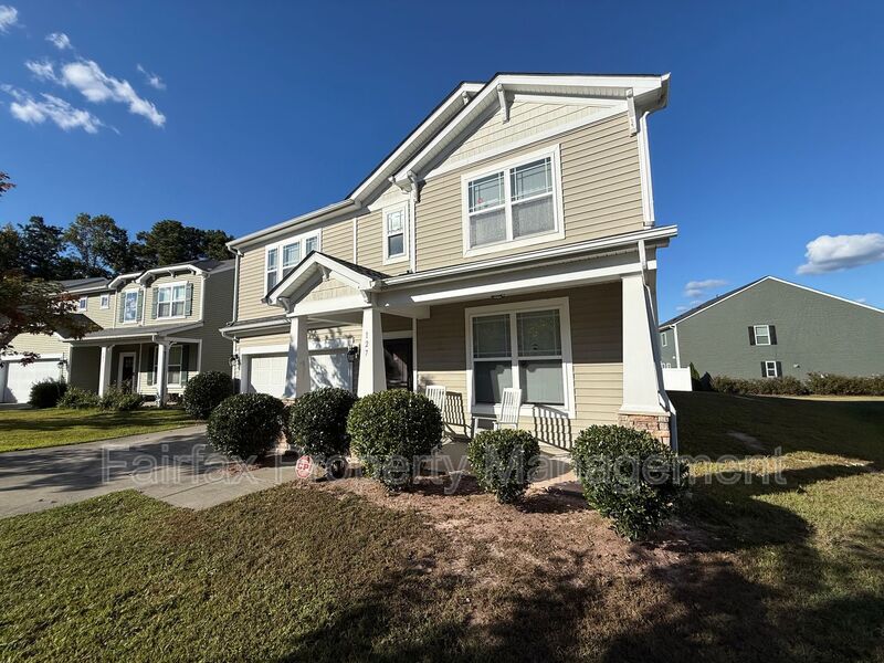 Durham House: 127 Rosebud Ln